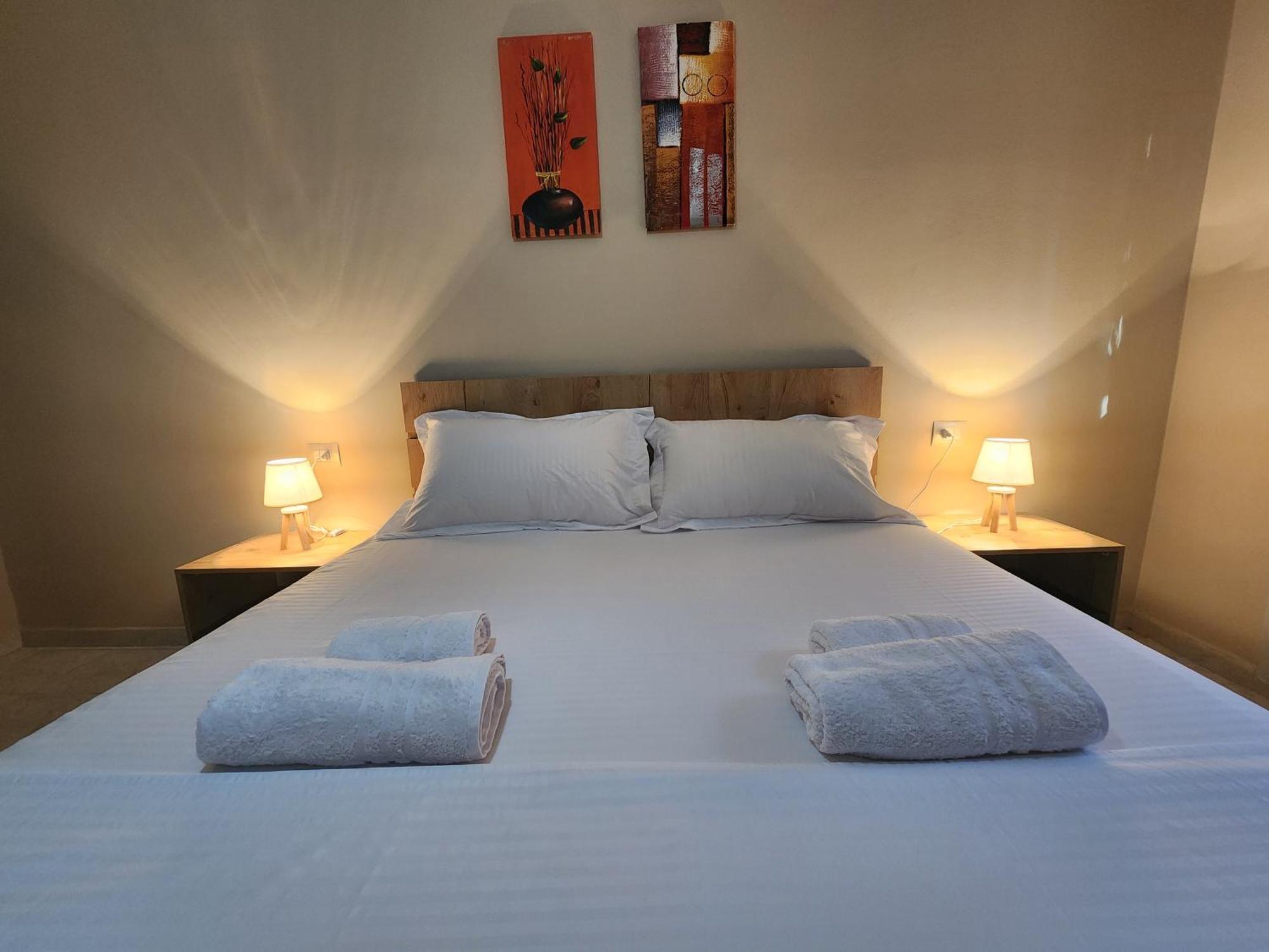 Eden Guesthouse Dıraç Dış mekan fotoğraf